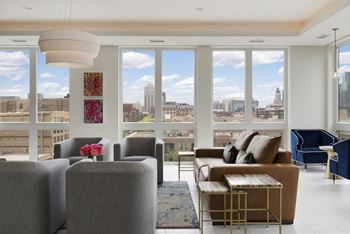Sky lounge & community pub room